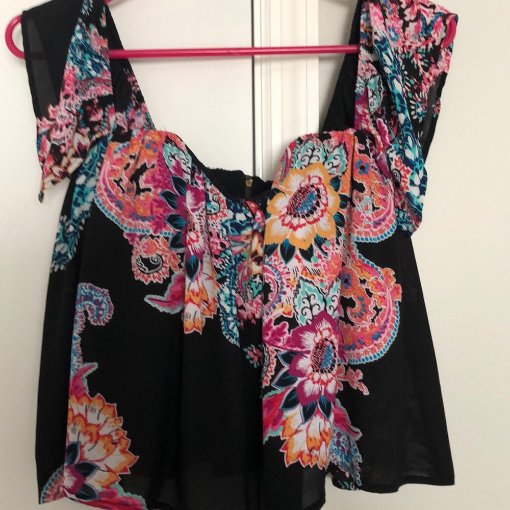 Cropped blouse